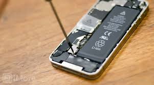 This product is for you if you choose to install an this iphone 4s repair service is for a iphone 4s camera replacement for the front facing camera. How To Replace A Cracked Or Broken Screen On An Iphone 4s Imore