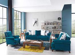 Mavi, kahverengi, zümrüt yeşili, siyah, kırmızı, beyaz. Cagdas Yasamlara Duru Ve Yalin Mobilyalar Home Showroom Oturma Odasi Dekorasyonu Oturma Odasi Fikirleri Mobilya