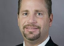 Derrick Stuart's Instagram, Twitter & Facebook