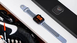 Apple watch series 5 aluminium case with sport band. Apple Watch Series 6 Nike Edition Review Youtube