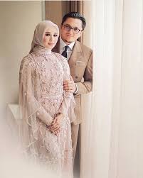Belanja online dress brokat wanita pesta terbaik, terlengkap & harga termurah di lazada indonesia | bisa cod ✓ gratis ongkir ✓ voucher 6374 barang ditemukan untuk dress brokat wanita pesta. 85 Dress Brokat Ideas Dress Brokat Muslimah Dress Kebaya Dress