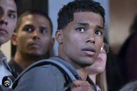 So season 4 episode 5 comes on, Dark Autumn, I'm in the other room. I hear  the music at the beginning, and I say to the hubby 'oh, that's the one with