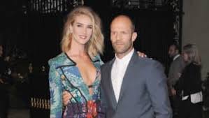 The stath) in shirebrook, derbyshire, england, united kingdom geboren. Transporter Star Jason Statham Grosse Herkunft Und Freundin
