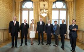 Between 2000 and 2004, he was president of the vaud cantonal branch of the svp. Guy Parmelin Neuer Tourismusminister Htr Ch
