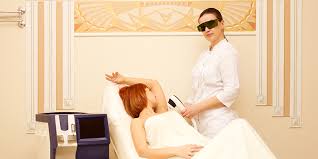 Pros and cons of epilators vs waxing. Waxing Vs Laser Hair Removal Which Is Better