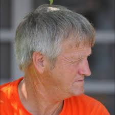 New to the area, looking for cool people to kick it w.