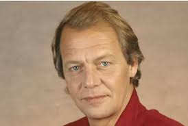 Mengenang Tokoh Terkenal yang Telah Meninggal Dunia