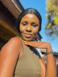 Hi all! Please tell Amaka am still searching for her in all fb groups.