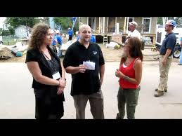 Sometimes informally referred to as extreme home makeover) is an american reality television series that premiered on december 3, 2003 on abc and reran on discovery family. Jillian Harris Designer Of Extreme Makeover Home Edition Youtube