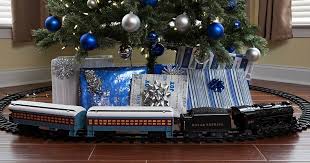 This magnetic the polar express train set is compatible with most 1 wooden train, and is the perfect gift for all kids, ages 3 and up! Lionel Polar Express Ready To Play Train Set Only 59 99 Shipped Regularly 100 Hip2save