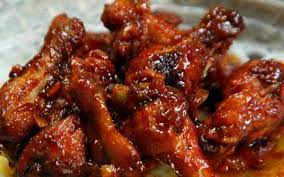 Bawang itu tidak dihasilkan di indonesia, melainkan beradasarkan namanya bawang bombay berasal dari india. Resep Ayam Kecap Pedas Manis Sederhana