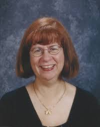 Martha Puente's Instagram, Twitter & Facebook