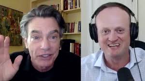 Peter Gallagher Sings, Golfs, Still America's Favorite Dad