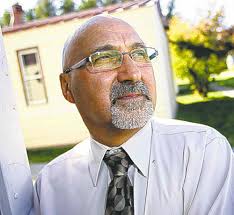 Call of wild lures, repels