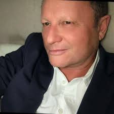 If you're a female founder building a consumer business, sign up to the…