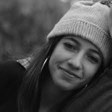 Stream Verônica Medeiros music