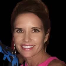 Nikki Bauer's Instagram, Twitter & Facebook