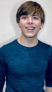 Had to sing a song a capella for an audition recently. Not often you see me  without an instrument. They were pretty specific about the type of song  they wanted so I thought a little @justintimberlake ...