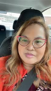 Introduction of a cat lady from New Jersey