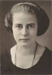 Date Range: <span class="from" data-blrl-begin="1900">1900</span> to <span  class="to" data-blrl-end="1949">1949</span>