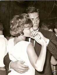 En effet, leurs célèbres parents respectifs ont vécu une intense histoire d'amour: Epingle Par Frida Sur Together Anouchka Delon Delon Alain Delon