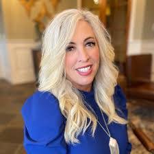 Monica Cantrell's Instagram, Twitter & Facebook