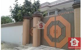 This one in a million contemporary masterpiece sits proudly elevated with the majestic table mountai. 12 Bedroom House For Sale In Peshawar Sabzproperty