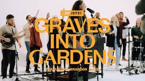 Elevation Worship Brandon Lake Acoustic Performance Of Graves Into Gardens Ccm Magazine