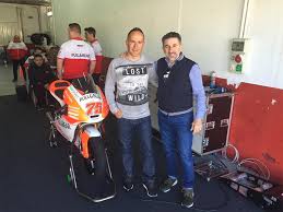 De puniet (in white) behind loris capirossi 2006 was his first season in motogp , for the kawasaki factory team, where he remained for 2007. Jorge Martinez Aspar Y Kike Banuls Ksb Sport Centro De Pilotaje