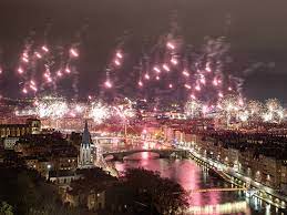 Feu d'artifice lyon nouvel an. Feux D Artifice Sauvages Pour Le 8 Decembre A Lyon La Prefecture Saisit La Justice
