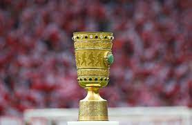 O campeonato brasileiro de futebol de 1985, originalmente denominado taça de ouro pela cbf, foi a vigésima nona edição do campeonato brasileiro e foi vencido, pela primeira vez, por um clube paranaense, o coritiba, ao vencer nos pênaltis o bangu no maracanã lotado com mais de 91.000 pagantes. Federacao Alema Confirma Datas Dos Jogos Restantes Da Copa Da Alemanha Lance
