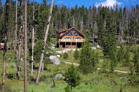 Whatever season you're planning your holiday in, why not think about renting an apartment in town or a cabin in a national. 14 Secluded Cabin Rentals In Colorado For Remote Getaways