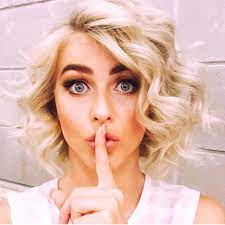 Julianne Hough Just Debuted Her Edgiest Hairstyle Yet Formal Hairstyles For Short Hair Short Hair Styles Edgy Hair