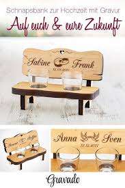 Schnapsbank Mit Gravur Zur Hochzeit Personalisiert Die Schnapsbank Aus Erlenholz Ist Ein Tolles Geschenke Brautpaar Individuelle Hochzeit Geschenke