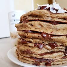 Pancakes A La Banane Vegans Et Sans Huile Recette Pancakes A La Banane Pancakes Moelleux Recette Pancakes