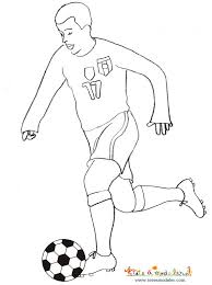 Tous sur le site familiscope, imprimer et colorier à volonté. Coloriage Joueur De Foot Equipe De Foot D Italie Tete A Modeler