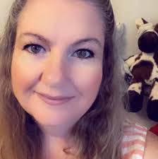 Mandy Prince's Instagram, Twitter & Facebook