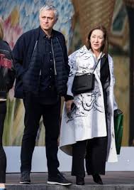 Жозе́ ма́риу душ са́нтуш моури́нью фе́лиш (порт. Jose Mourinho Wife Who Is The New Tottenham Manager Married To Football Sport Express Co Uk