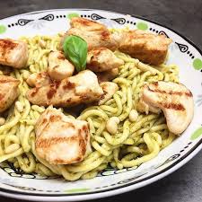 Spaghetti Au Pesto Apres Les Pates Carbonara De Monsieur Pour Moi Des Spaghettis Maison Avec Une Sauce Pesto Egalement Maison Mais Pas Filmee Avec De Bon
