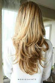 Beautiful Golden Tone With Tons Of Long Layers So Pretty Long Hair Styles Long Layered Hair Hair Styles