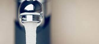 Die trinkwasserverordnung erlaubt einen grenzwert von 0, 2 milligramm pro liter. Braunes Wasser Aus Der Leitung Wir Haben Die Losung