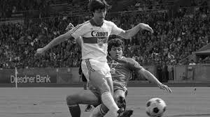 Beim vfb stuttgart, eintracht frankfurt, sc freiburg, karlsruher sc) und schießt sieben. Vfb Stuttgart 60 Geburtstag Joachim Low
