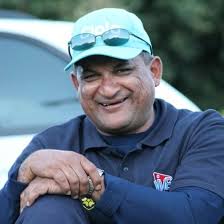 Are there any BMW mechanics in the Grassy Park area?