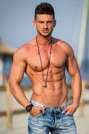 Dorian popa's net worth and earnings in 2021. Inedit Dorian Popa Are Un Frate Geaman De Care Nu Stia Vezi Cat De Bine Seamana Cei Doi