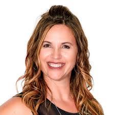 Denise Andres's Instagram, Twitter & Facebook