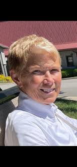 We are pleased to welcome, Diane(Stewart) Todd of Pelham,to our team. From  Newbury in Boston to Beacon in Newton , Diane is experienced in  highlighting and color, as well as providing the