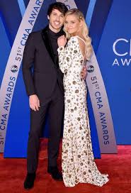 The Adorable Reason Kelsea Ballerini And Morgan Evans Ended Their Wedding Ceremony With Tequila Shots Kelsea Ballerini Red Carpet Fashion Cma Awards
