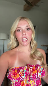 🧝‍♀️🧝‍♀️🧝‍♀️ (@kayla.kenne)