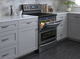 Samsung Reveals New Black Stainless Steel At Nycwff Black Stainless Steel Kitchen Cheap Kitchen Appliances Black Appliances Kitchen