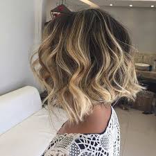 Wavy Dark Short Bob Haircut With Honey Blonde Balayage Highlights Shorthairbalayage Balayage Hair Blonde Short Blonde Balayage Highlights Balayage Hair